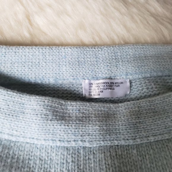 MCM Vintage Wool Poncho - Soft Blue Lambswool and Angora Rabbit - Picture 4 of 7